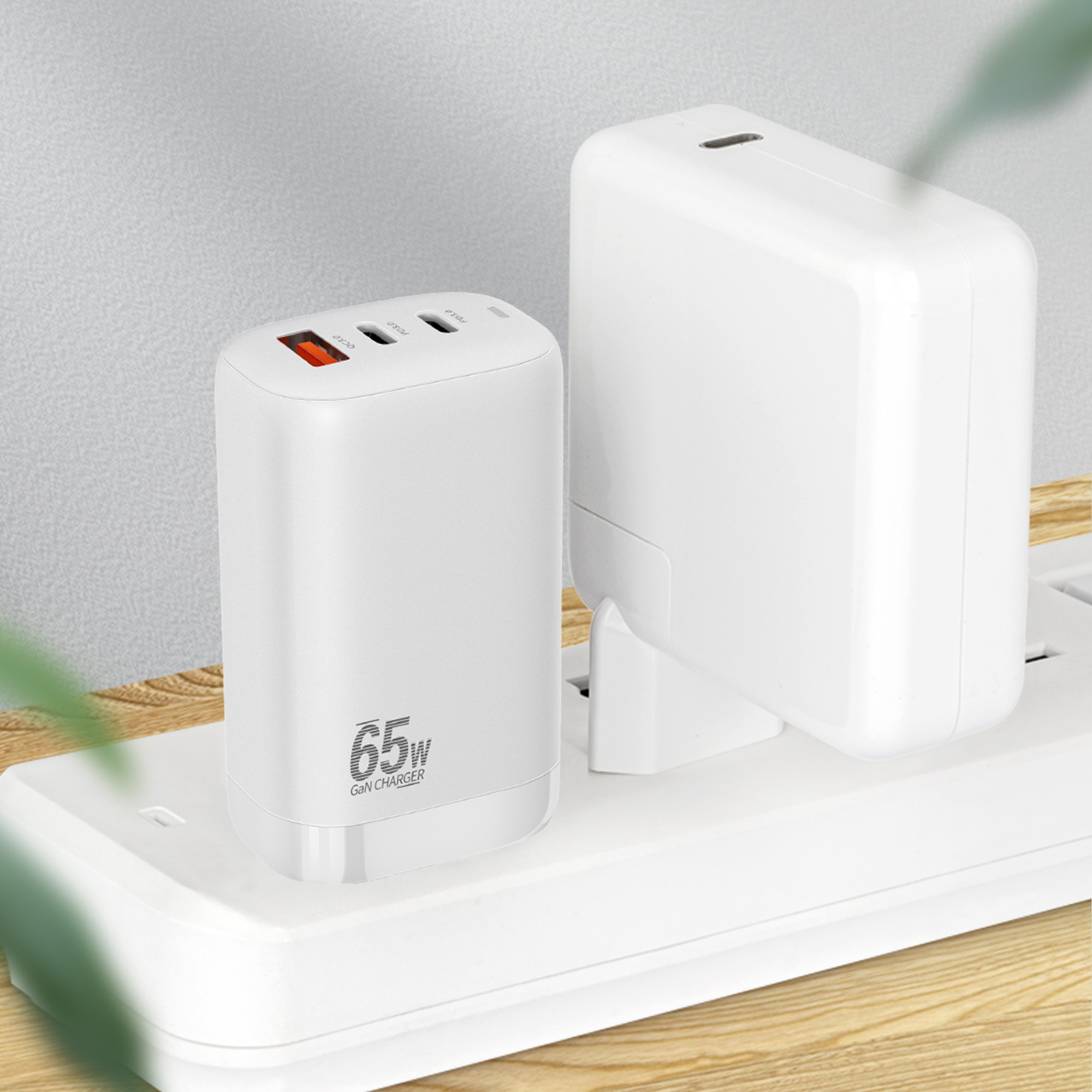 Multifunctional Travel Charger